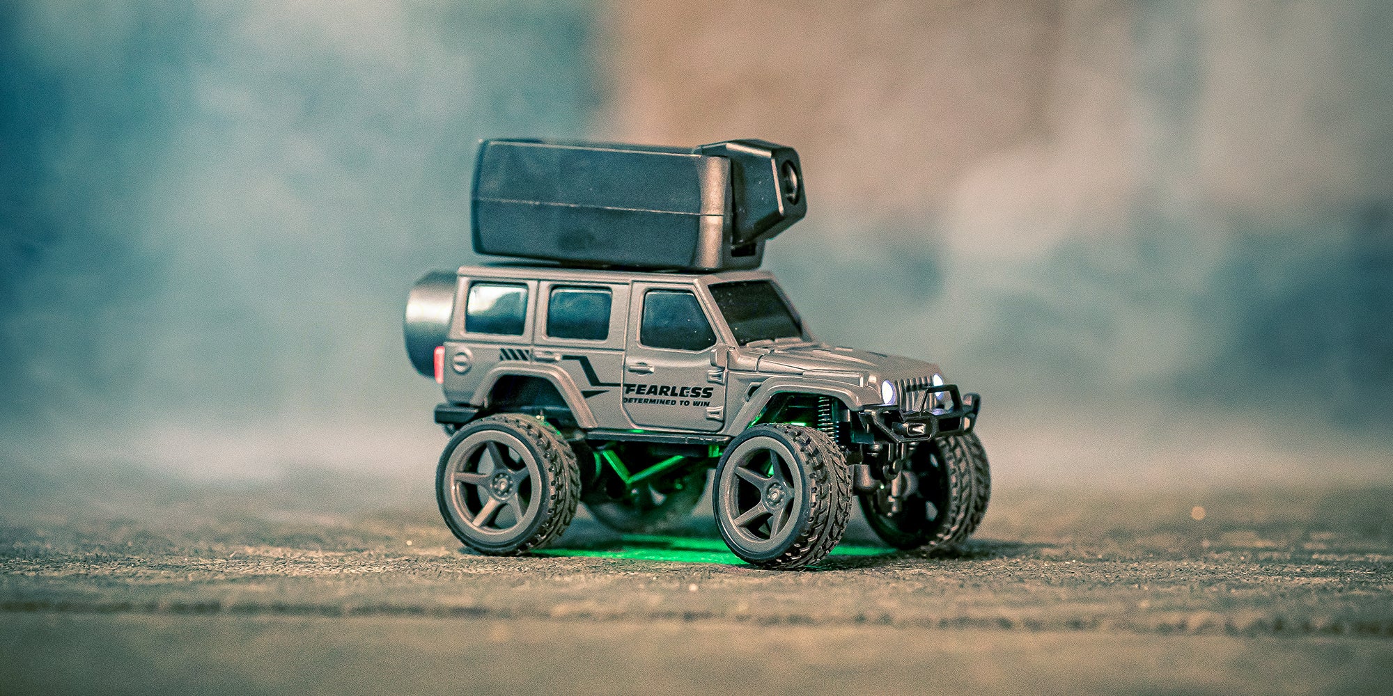 FPV Desk Racer - Mini FPV Car with Controller Screen – Morfars