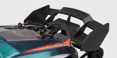 Sort vingeholder i plast til montering på Hurricane XL fjernstyret bil vist på hvid baggrund.