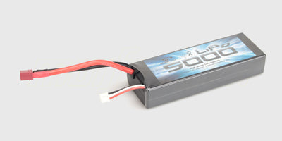 Kraftfuldt LiPo 5000 mAh 7,4V hardcase batteri til fjernstyrede biler med T-stik og balancestik.