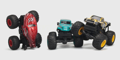 Firedance Stunt Truck fjernstyret bil med flamme-detaljer vist fra siden på hvid baggrund.