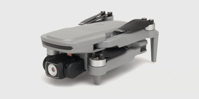 Grå Drone Recon XV1 i sammenfoldet tilstand for nem transport og opbevaring.