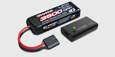 Traxxas Mini Maxx chassis med synligt 3500mAh LiPo batteri og robuste komponenter.