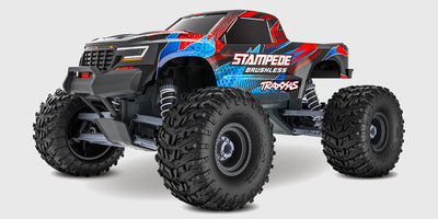 Traxxas Stampede 2WD Brushless VX3 monster truck set forfra med rød og blå karosse