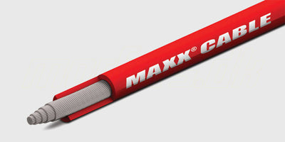 Nærbillede af Traxxas 7.4V 3000mAh NiMH-batteri med iD-stik og kraftige silikonekabler til fjernstyrede biler.